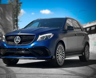 Frontansicht eines Mietwagens Mercedes-Benz GLE-Class in Tiflis, Georgien ✓ Auto Nr.11719. ✓ Automatisch TM ✓ 0 Bewertungen.