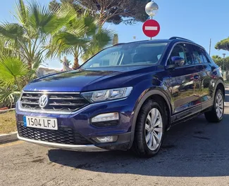 Frontansicht eines Mietwagens Volkswagen T-Roc in Malaga, Spanien ✓ Auto Nr.11461. ✓ Automatisch TM ✓ 0 Bewertungen.