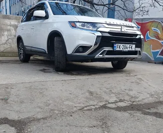 Vermietung Mitsubishi Outlander. Komfort, Crossover Fahrzeug zur Miete in Georgien ✓ Kaution Keine Kaution ✓ Versicherungsoptionen KFZ-HV, Diebstahlschutz.