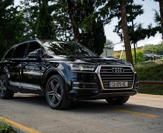 Frontansicht eines Mietwagens Audi Q7 in Tiflis, Georgien ✓ Auto Nr.11797. ✓ Automatisch TM ✓ 0 Bewertungen.