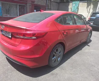 Frontansicht eines Mietwagens Hyundai Elantra am Flughafen Tiflis, Georgien ✓ Auto Nr.11832. ✓ Automatisch TM ✓ 0 Bewertungen.