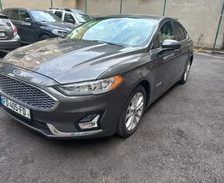 Autovermietung Ford Fusion Sedan Nr.11834 Automatisch am Flughafen Tiflis, ausgestattet mit einem 2,0L Motor ➤ Von Shota in Georgien.