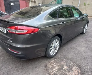 Mietwagen Ford Fusion Sedan 2019 in Georgien, mit Benzin-Kraftstoff und 188 PS ➤ Ab 49 GEL pro Tag.