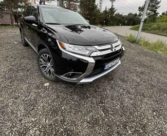 Vermietung Mitsubishi Outlander. Komfort, Crossover Fahrzeug zur Miete in Georgien ✓ Kaution Keine Kaution ✓ Versicherungsoptionen KFZ-HV.