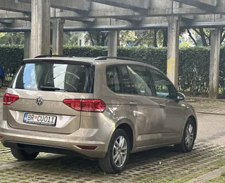 Diesel 2,0L Motor von Volkswagen Touran 2020 zur Miete in Becici.