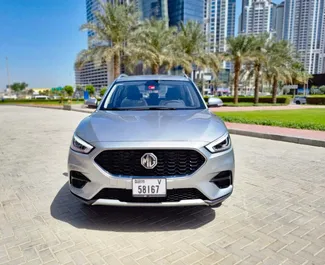 Frontansicht eines Mietwagens MG ZS in Dubai, VAE ✓ Auto Nr.11422. ✓ Automatisch TM ✓ 0 Bewertungen.