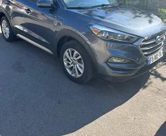 Frontansicht eines Mietwagens Hyundai Tucson in Tiflis, Georgien ✓ Auto Nr.11677. ✓ Automatisch TM ✓ 0 Bewertungen.