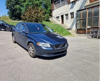 Autovermietung Volvo S40 Nr.11767 Automatisch in Durres, ausgestattet mit einem 2,0L Motor ➤ Von Arlind in Albanien.