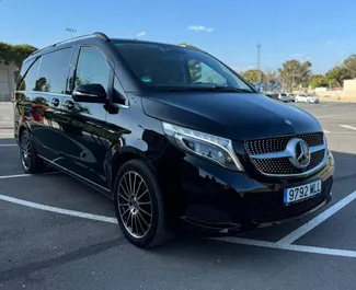 Frontansicht eines Mietwagens Mercedes-Benz V-Class in Alicante, Spanien ✓ Auto Nr.11724. ✓ Automatisch TM ✓ 0 Bewertungen.