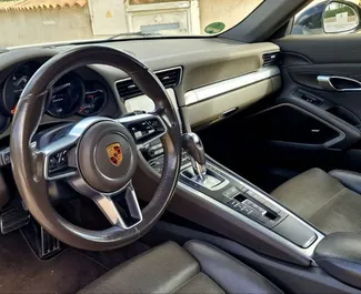 Vermietung Porsche 911 Carrera S Cabrio. Premium, Luxus, Cabrio Fahrzeug zur Miete in Spanien ✓ Kaution Einzahlung von 2000 EUR ✓ Versicherungsoptionen KFZ-HV.