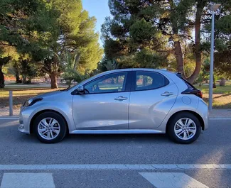 Autovermietung Toyota Yaris Nr.11743 Automatisch in Alicante, ausgestattet mit einem 1,2L Motor ➤ Von Jewhenija in Spanien.