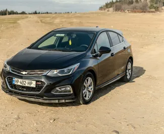 Frontansicht eines Mietwagens Chevrolet Cruze in Tiflis, Georgien ✓ Auto Nr.10100. ✓ Automatisch TM ✓ 0 Bewertungen.