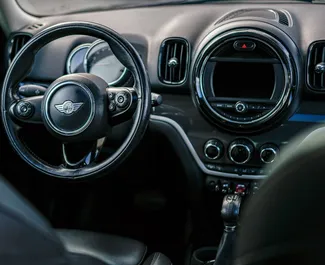 Mini Countryman Cooper S 2017 mit Antriebssystem Allradantrieb, verfügbar in Tiflis.