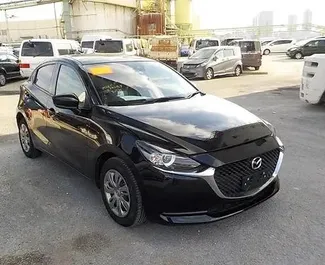 Frontansicht eines Mietwagens Mazda Demio in Limassol, Zypern ✓ Auto Nr.6675. ✓ Automatisch TM ✓ 1 Bewertungen.