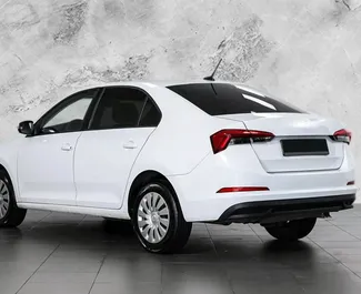 Frontansicht eines Mietwagens Skoda Rapid in Baku, Aserbaidschan ✓ Auto Nr.12004. ✓ Automatisch TM ✓ 0 Bewertungen.