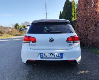 Vermietung Volkswagen Golf 6. Wirtschaft, Komfort Fahrzeug zur Miete in Albanien ✓ Kaution Einzahlung von 100 EUR ✓ Versicherungsoptionen KFZ-HV, TKV, VKV Plus, VKV Komplett.