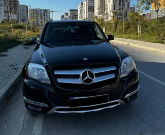 Vermietung Mercedes-Benz GLK. Komfort, Premium, SUV Fahrzeug zur Miete in Albanien ✓ Kaution Einzahlung von 200 EUR ✓ Versicherungsoptionen KFZ-HV.