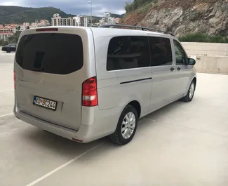 Innenraum von Mercedes-Benz Vito Tourer Pro zur Miete in Montenegro. Ein großartiges 9-Sitzer Fahrzeug mit Automatisch Getriebe.