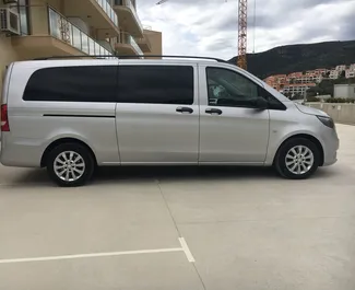 Frontansicht eines Mietwagens Mercedes-Benz Vito Tourer Pro in Becici, Montenegro ✓ Auto Nr.12178. ✓ Automatisch TM ✓ 0 Bewertungen.