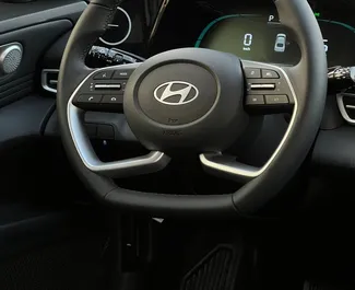 Innenraum von Hyundai Elantra zur Miete in VAE. Ein großartiges 5-Sitzer Fahrzeug mit Automatisch Getriebe.