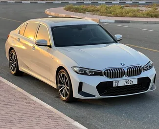 Autovermietung BMW 320i Nr.11913 Automatisch in Dubai, ausgestattet mit einem 2,0L Motor ➤ Von Mounir in VAE.