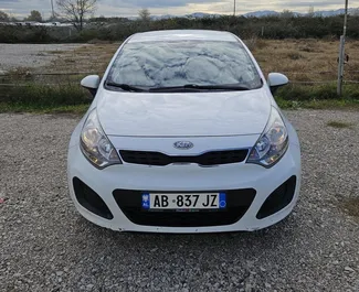 Mietwagen Kia Rio 2012 in Albanien, mit Diesel-Kraftstoff und 90 PS ➤ Ab 12 EUR pro Tag.