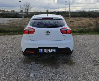 Vermietung Kia Rio. Wirtschaft, Komfort Fahrzeug zur Miete in Albanien ✓ Kaution Einzahlung von 50 EUR ✓ Versicherungsoptionen KFZ-HV, Ausland.