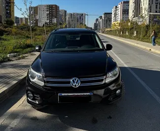 Mietwagen Volkswagen Tiguan 2014 in Albanien, mit Benzin-Kraftstoff und 90 PS ➤ Ab 32 EUR pro Tag.