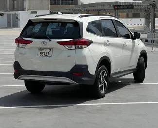 Mietwagen Toyota Rush 2023 in VAE, mit Benzin-Kraftstoff und 103 PS ➤ Ab 149 AED pro Tag.