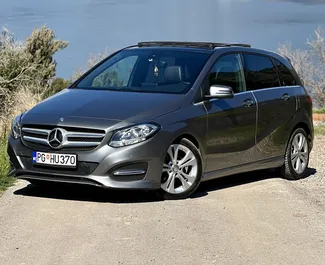 Frontansicht eines Mietwagens Mercedes-Benz B-Class in Budva, Montenegro ✓ Auto Nr.12504. ✓ Automatisch TM ✓ 0 Bewertungen.
