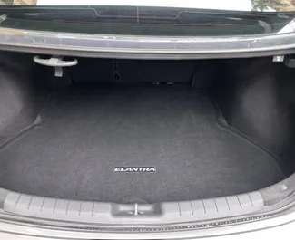Mietwagen Hyundai Elantra 2019 in Georgien, mit Benzin-Kraftstoff und 147 PS ➤ Ab 49 GEL pro Tag.
