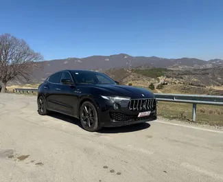 Frontansicht eines Mietwagens Maserati Levante S in Tiflis, Georgien ✓ Auto Nr.12382. ✓ Automatisch TM ✓ 0 Bewertungen.