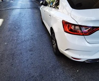 Mietwagen Renault Megane Sedan 2024 in der Türkei, mit Benzin-Kraftstoff und 140 PS ➤ Ab 77 USD pro Tag.