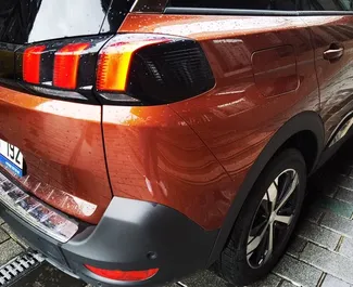 Diesel 1,6L Motor von Peugeot 5008 2024 zur Miete in Istanbul.