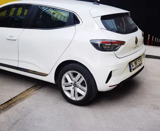 Mietwagen Renault Clio 5 2024 in der Türkei, mit Benzin-Kraftstoff und 90 PS ➤ Ab 52 USD pro Tag.