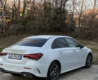 Vermietung Mercedes-Benz A180. Wirtschaft, Komfort, Premium Fahrzeug zur Miete in Albanien ✓ Kaution Einzahlung von 500 EUR ✓ Versicherungsoptionen TKV, VKV Plus, VKV Komplett, Junge.
