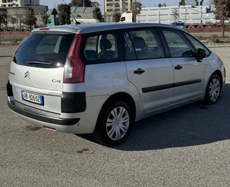 Vermietung Citroen C4 Grand Picasso. Komfort, Premium, Minivan Fahrzeug zur Miete in Albanien ✓ Kaution Keine Kaution ✓ Versicherungsoptionen KFZ-HV, VKV Komplett.