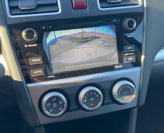 Benzin 2,0L Motor von Subaru Crosstrek 2017 zur Miete in Tiflis.