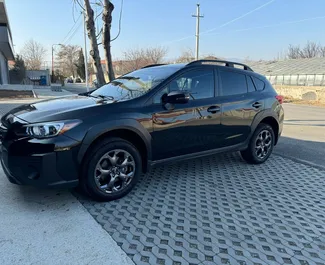 Benzin 2,0L Motor von Subaru Crosstrek 2023 zur Miete in Tiflis.