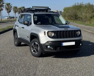 Frontansicht eines Mietwagens Jeep Renegade in Batumi, Georgien ✓ Auto Nr.13103. ✓ Automatisch TM ✓ 0 Bewertungen.