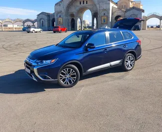 Mietwagen Mitsubishi Outlander 2017 in Georgien, mit Benzin-Kraftstoff und 172 PS ➤ Ab 128 GEL pro Tag.