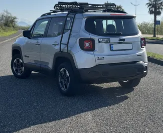 Mietwagen Jeep Renegade 2016 in Georgien, mit Benzin-Kraftstoff und 180 PS ➤ Ab 115 GEL pro Tag.
