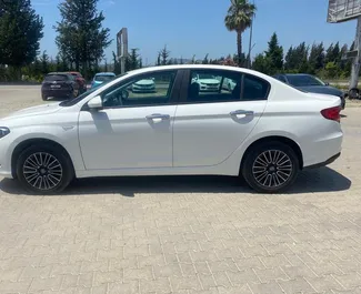 Autovermietung Fiat Egea Nr.12456 Schaltgetriebe am Flughafen Dalaman, ausgestattet mit einem 1,4L Motor ➤ Von Asef in der Türkei.
