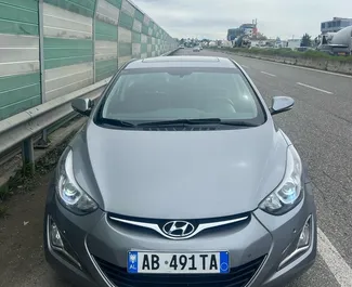 Frontansicht eines Mietwagens Hyundai Elantra in Durres, Albanien ✓ Auto Nr.11536. ✓ Automatisch TM ✓ 0 Bewertungen.