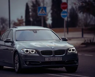 Vermietung BMW 528i. Premium Fahrzeug zur Miete in Aserbaidschan ✓ Kaution Einzahlung von 300 AZN ✓ Versicherungsoptionen KFZ-HV, TKV.