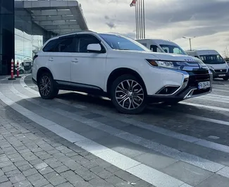 Vermietung Mitsubishi Outlander. Komfort, Crossover Fahrzeug zur Miete in Georgien ✓ Kaution Keine Kaution ✓ Versicherungsoptionen KFZ-HV, VKV Komplett, Diebstahlschutz, Keine Kaution.