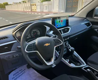 Mietwagen Chevrolet Captiva 2024 in VAE, mit Benzin-Kraftstoff und 130 PS ➤ Ab 130 AED pro Tag.