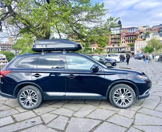 Mitsubishi Outlander Xl 2018 zur Miete verfügbar in Tiflis, mit Kilometerbegrenzung unbegrenzte.