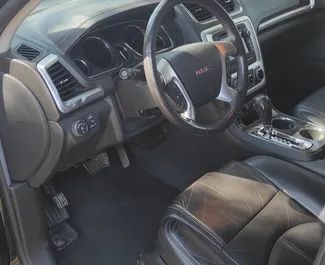Benzin 3,0L Motor von GMC Acadia 2016 zur Miete in Tiflis.