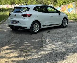 Vermietung Renault Clio 5. Wirtschaft Fahrzeug zur Miete in Montenegro ✓ Kaution Einzahlung von 200 EUR ✓ Versicherungsoptionen KFZ-HV, TKV, VKV Plus, VKV Komplett, Ausland.